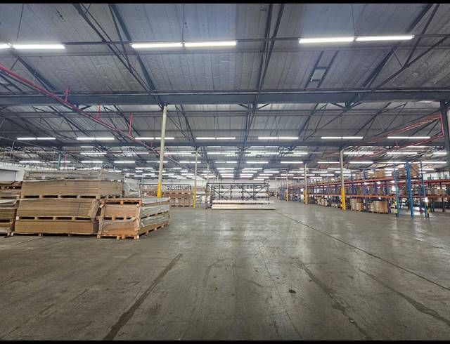 7,800M² WAREHOUSE TO LET IN ISANDO